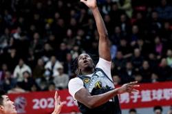 开云体育入口-篮球赛事中球员表现亮眼，助球队实力夺冠！的简单介绍