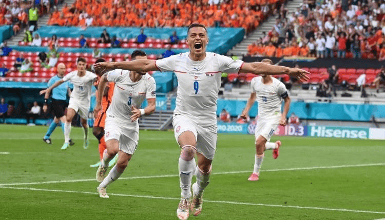 乌克兰选手夺回桂冠,女子铁饼赛事巅峰对决的简单介绍 乌克兰选手夺回桂冠,女子铁饼赛事巅峰对决的简单介绍