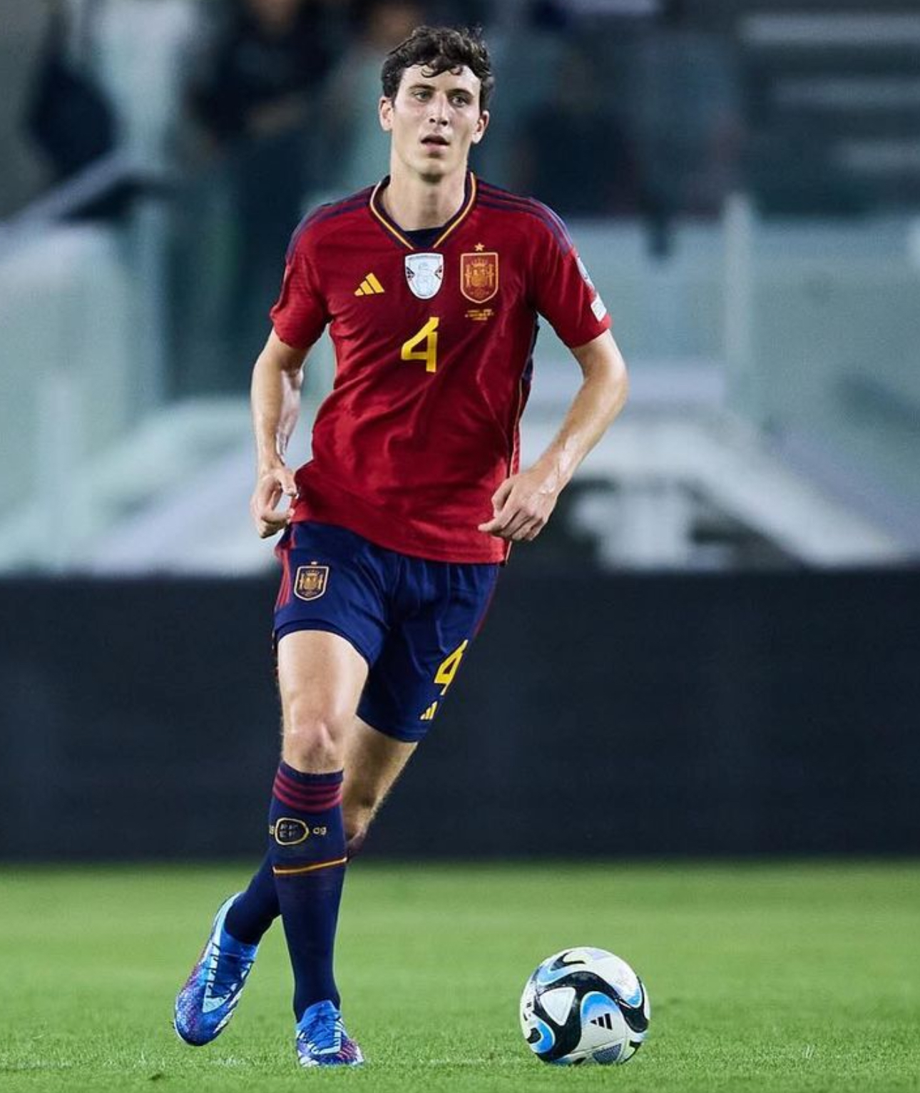 关于意大利血洗丹麦，托雷斯惊艳世界的信息