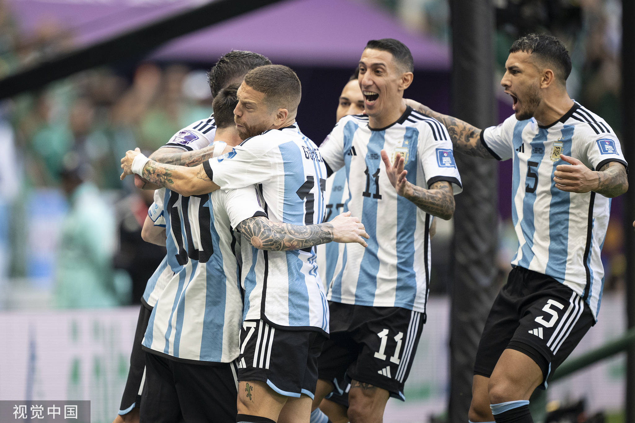 包含乌克兰力克瑞士，迪马利亚带队取胜的词条