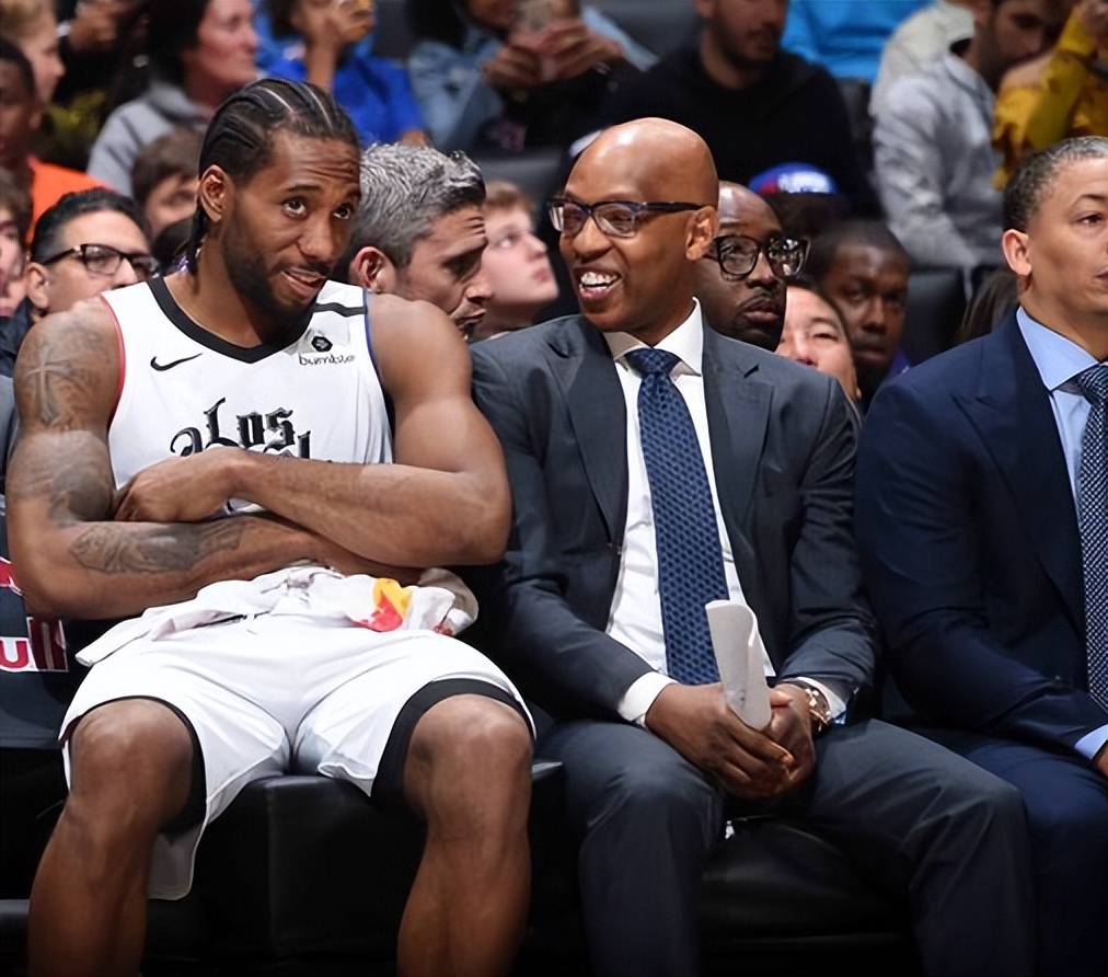 青岛队轻取鹈鹕，伦纳德带队取胜